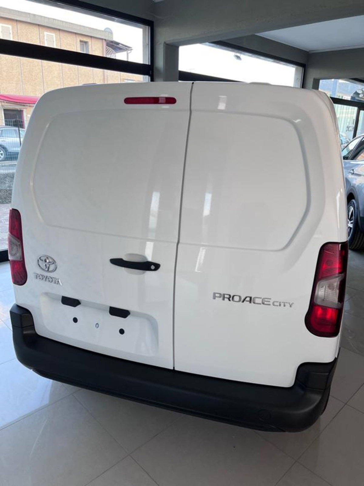 Toyota Proace City City 1.2 110 CV S&S PC 4p. Active (4)