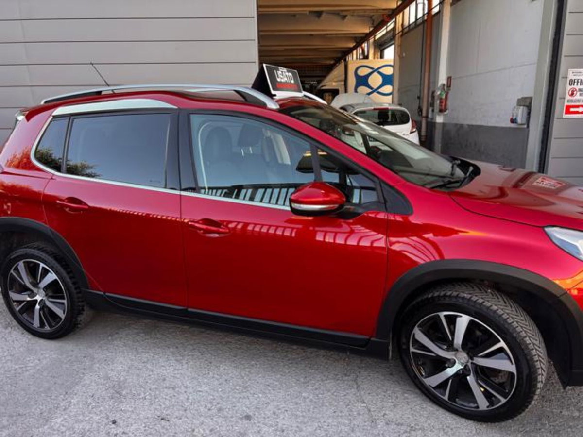 Peugeot 2008 PureTech 130 S&S Allure (2)