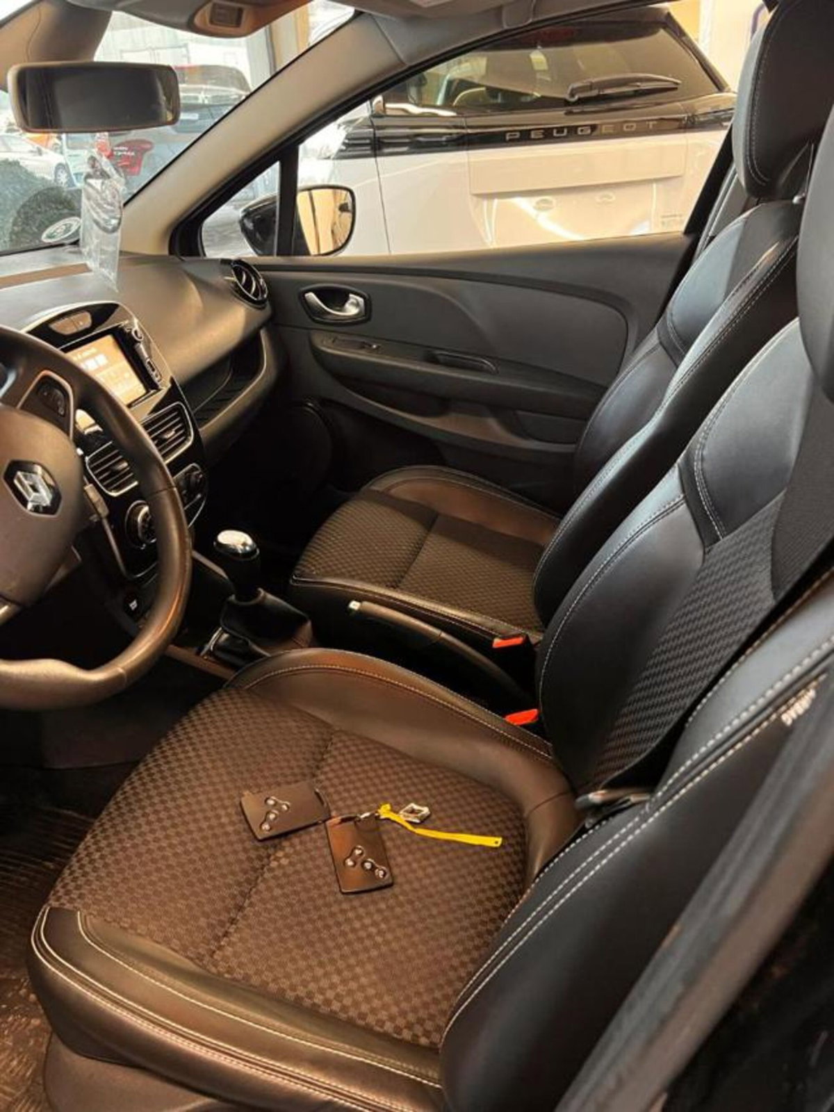 Renault Clio dCi 8V 90 CV 5 porte Business (5)