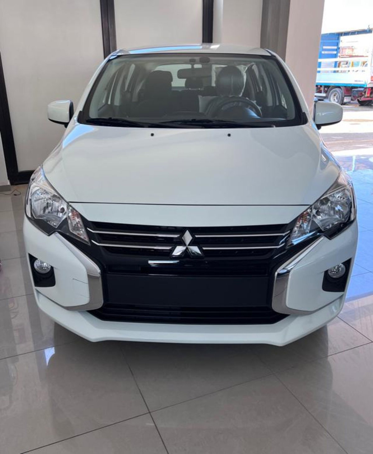 Mitsubishi Space Star 1.0 Invite (2)