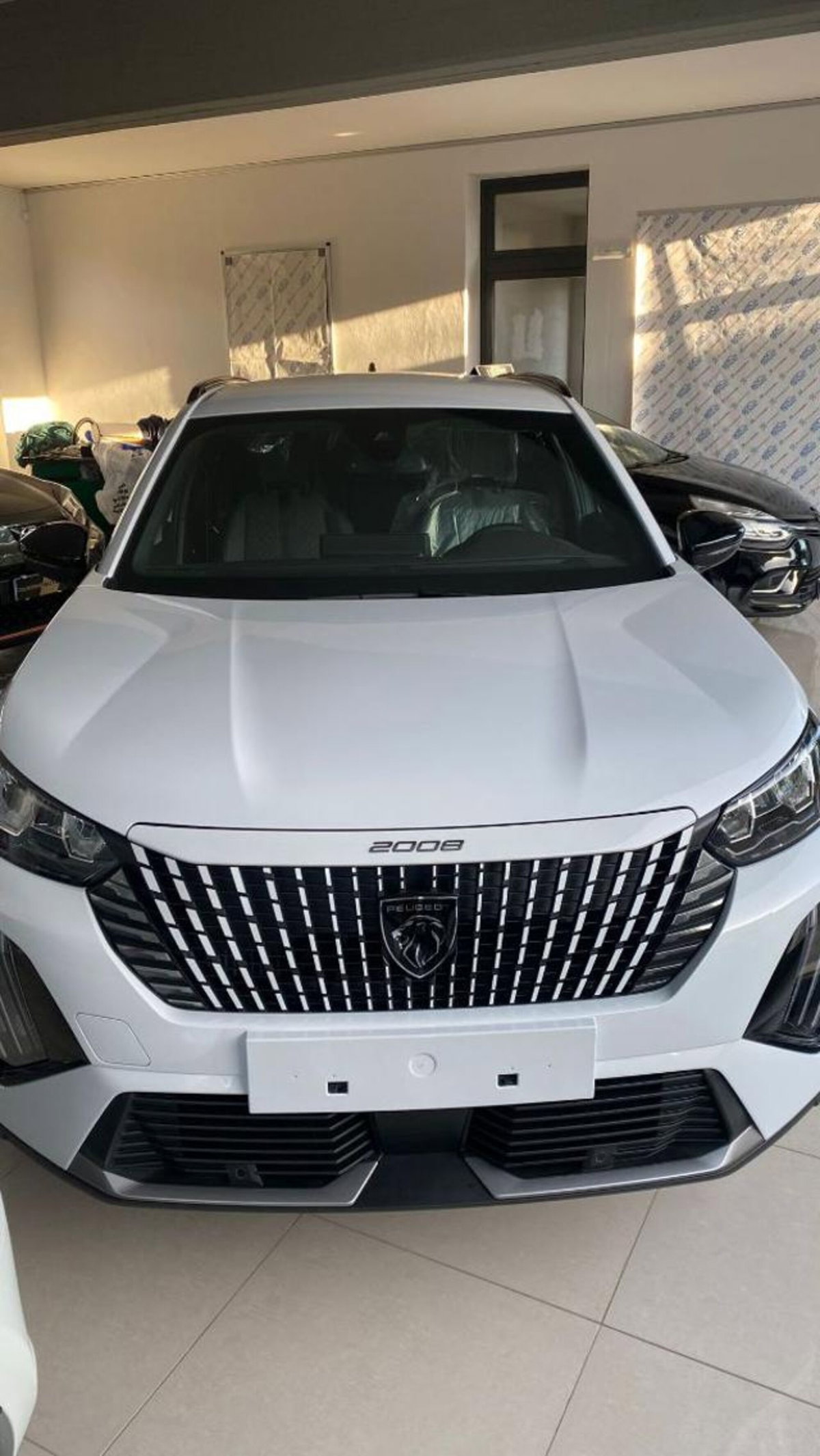 Peugeot 2008 PureTech 130 S&S EAT8 Allure Pack (3)