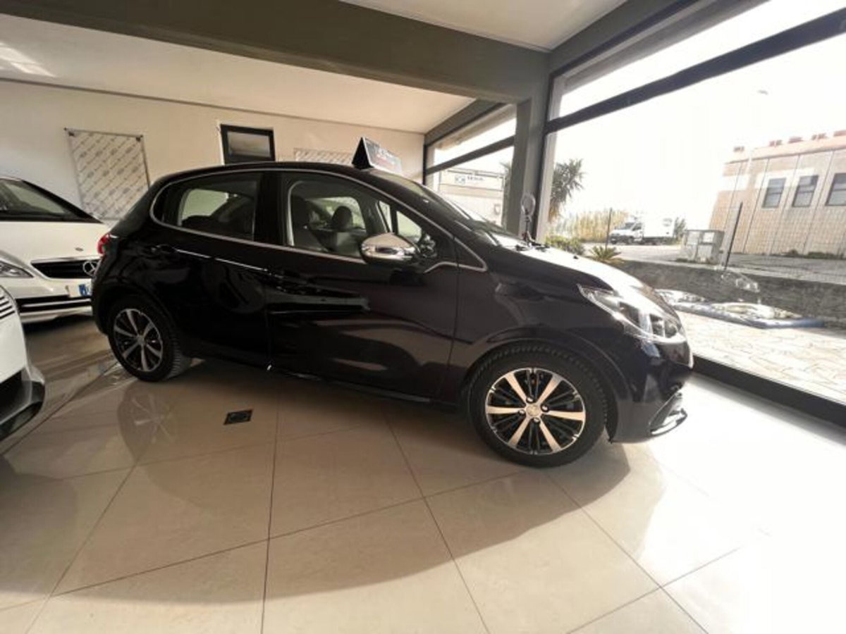 Peugeot 208 Turbo 110 S&S 3 porte Allure (2)