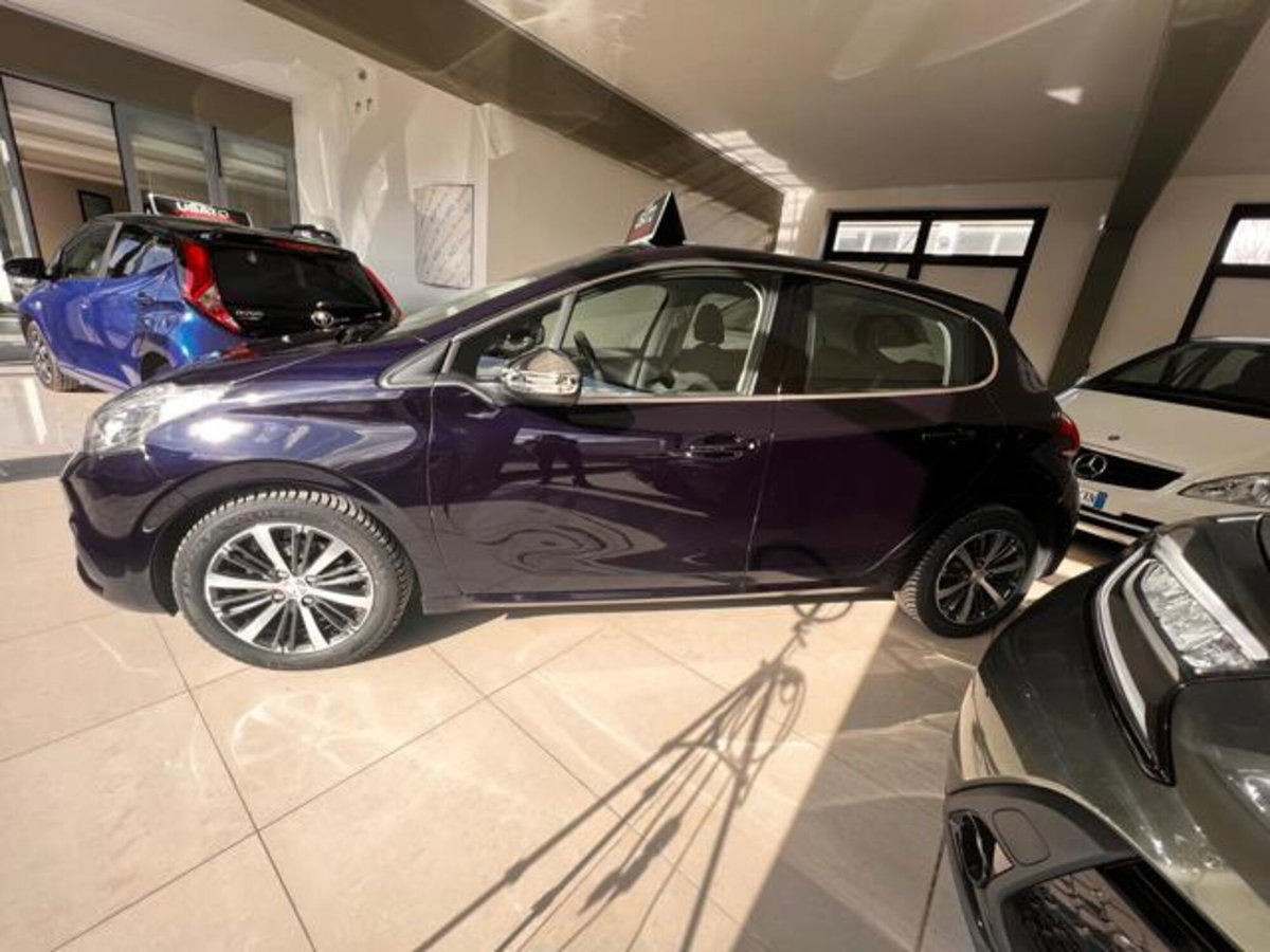 Peugeot 208 Turbo 110 S&S 3 porte Allure (4)