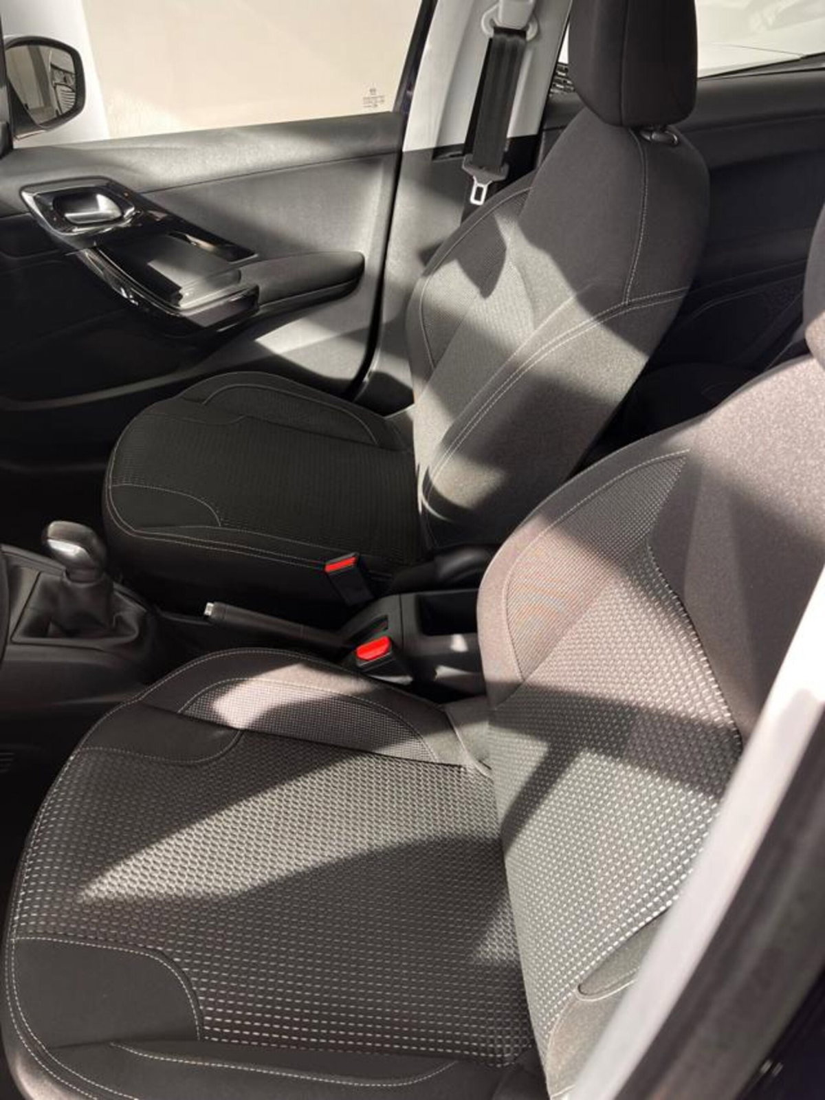 Peugeot 208 Turbo 110 S&S 3 porte Allure (7)