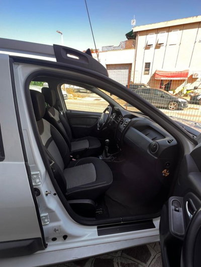 Dacia Duster 1.5 dCi 110CV Start&Stop 4x2 Ambiance (4)