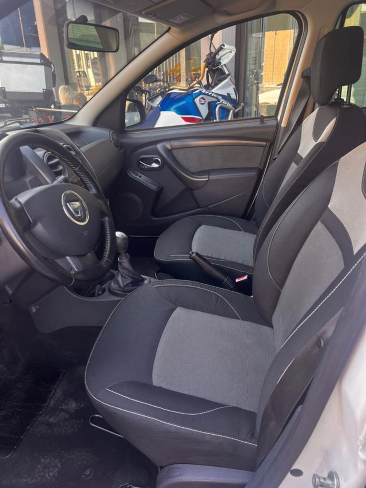 Dacia Duster 1.5 dCi 110CV Start&Stop 4x2 Ambiance (7)
