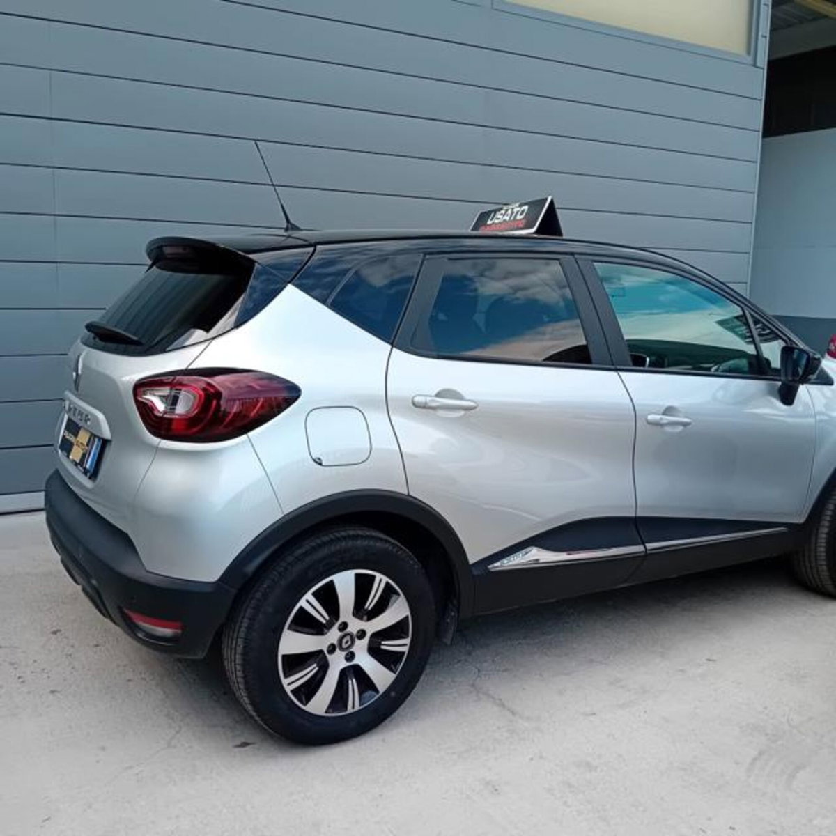 Renault Captur dCi 8V 90 CV Life (2)