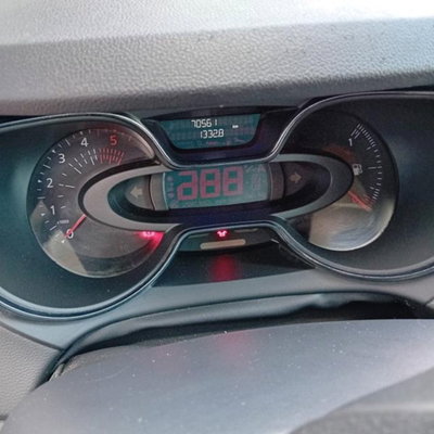 Renault Captur dCi 8V 90 CV Life (7)