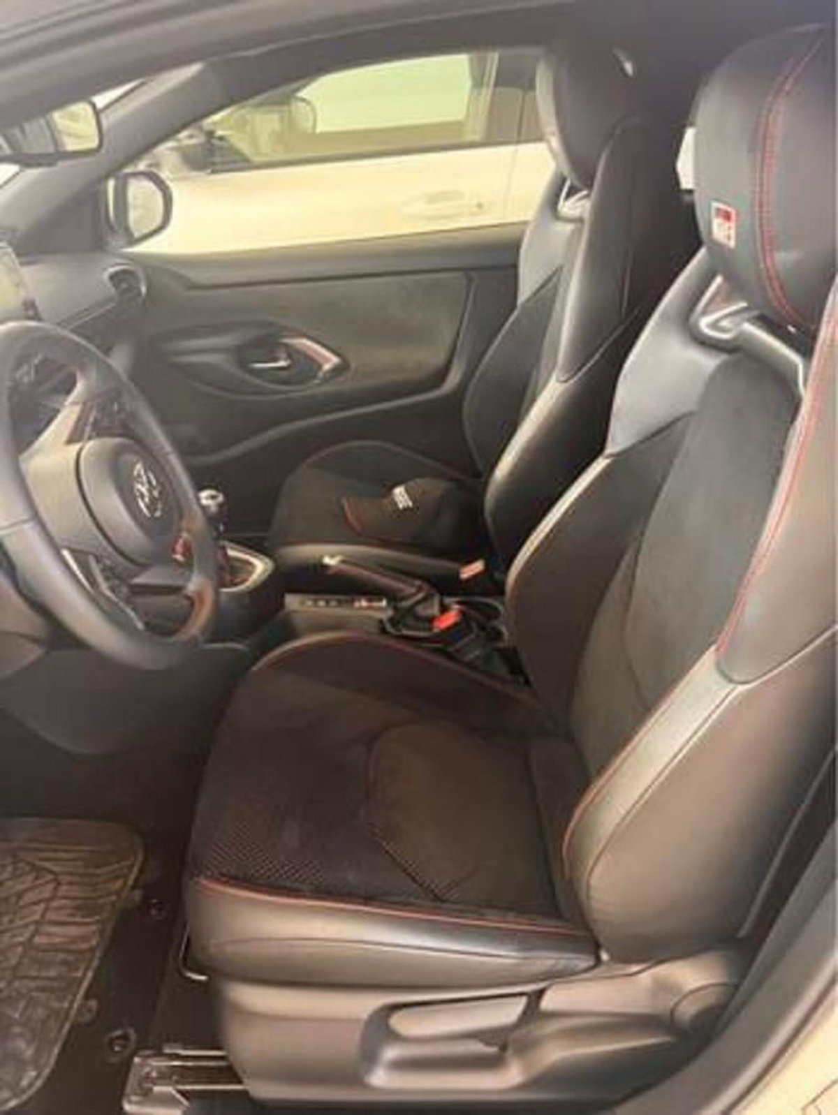 Toyota GR Yaris 1.6 Turbo 3 porte GR Yaris Circuit (2)