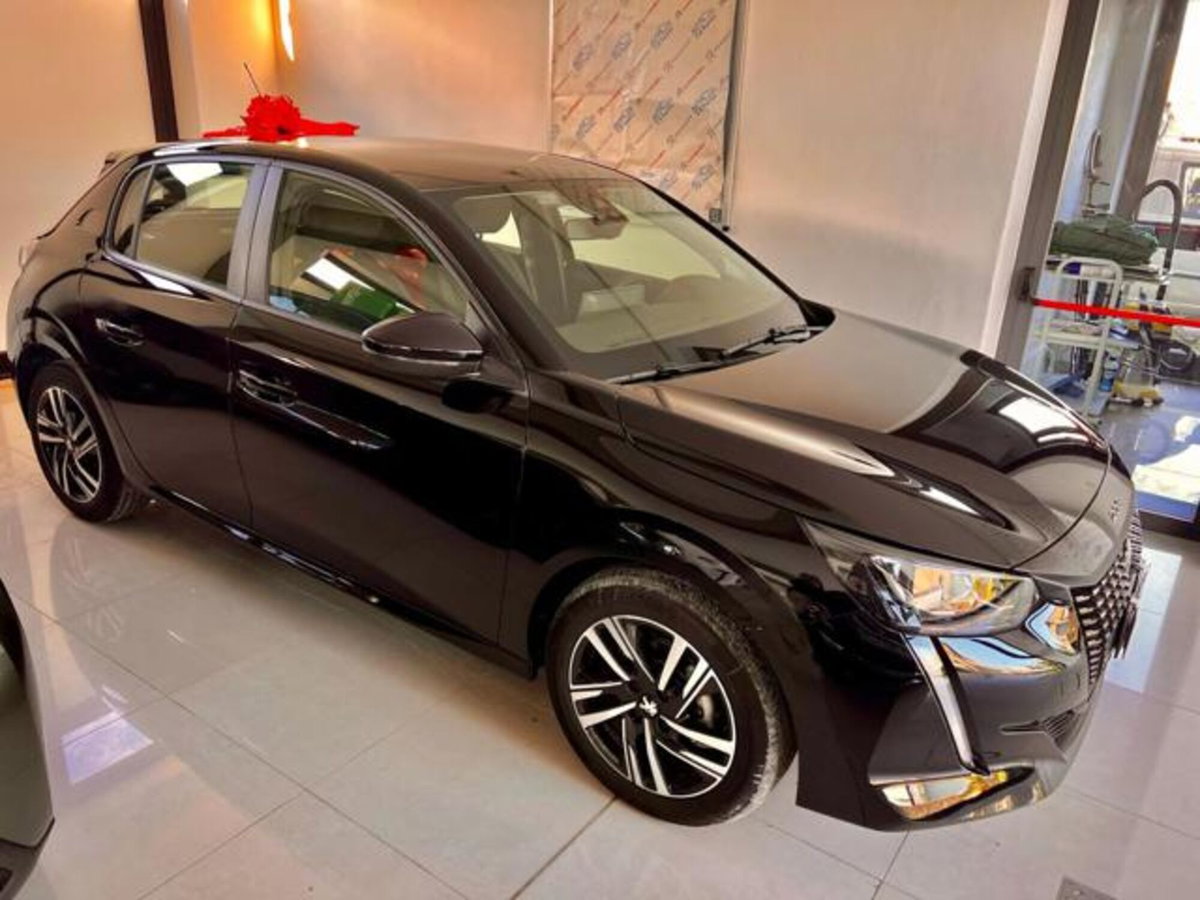 Peugeot 208 1.2 puretech Active s&s 75cv (3)