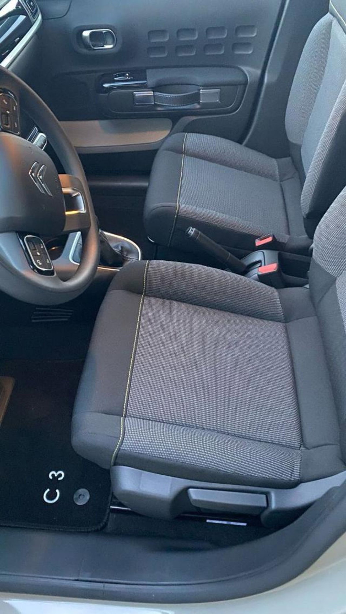 Citroen C3 1.2 puretech Max s&s 83cv neopatentati (2)