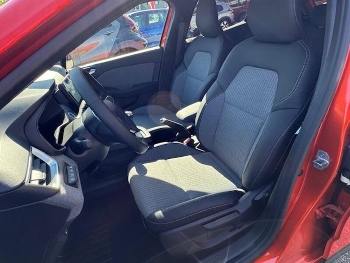 Renault Clio 1.0 tce Techno Gpl 100cv (8)