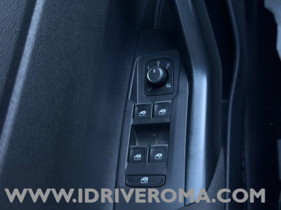 Volkswagen Polo 1.0 tsi R-Line 95cv (18)