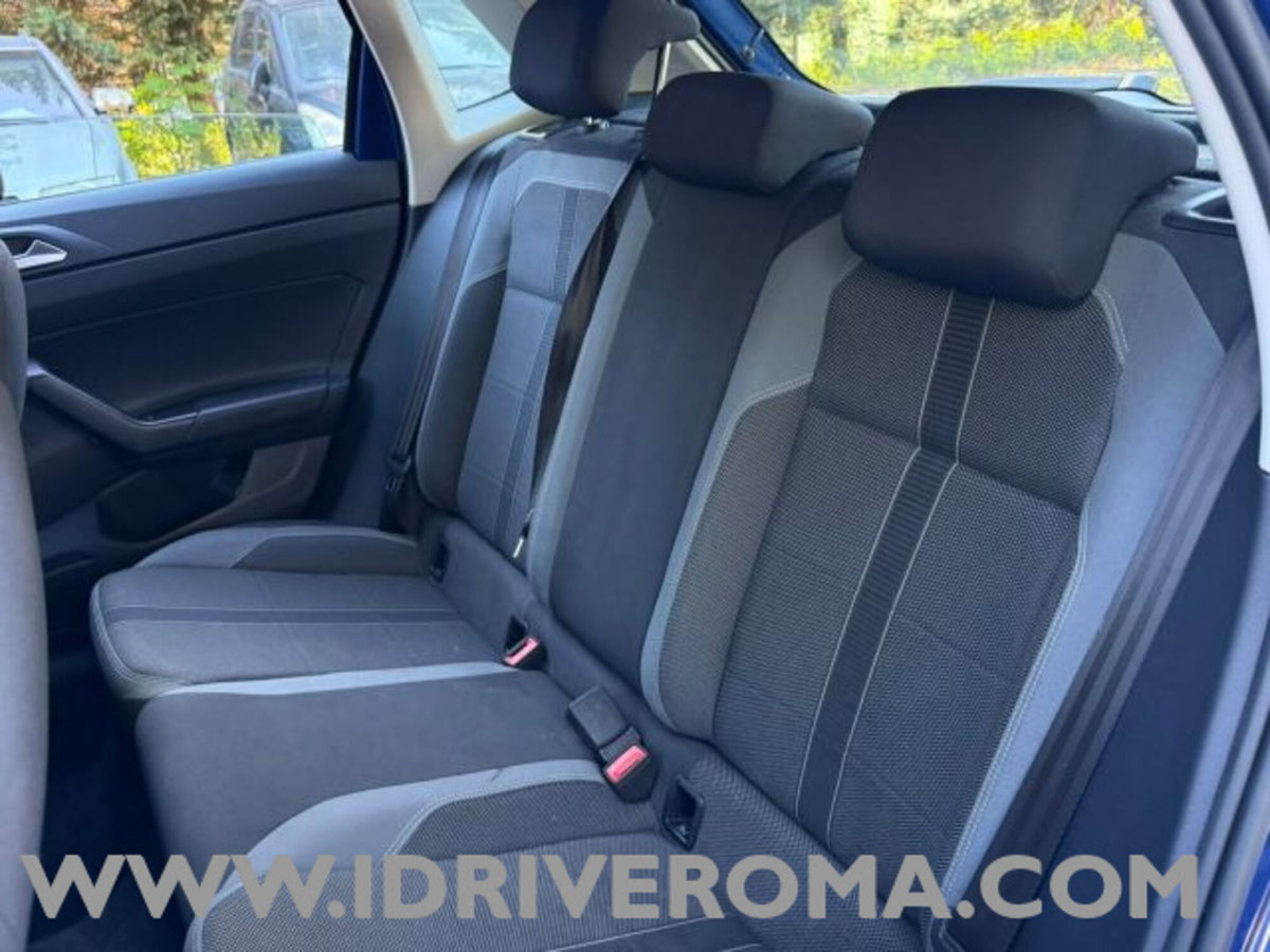 Volkswagen Polo 1.0 tsi Style 95cv dsg (9)