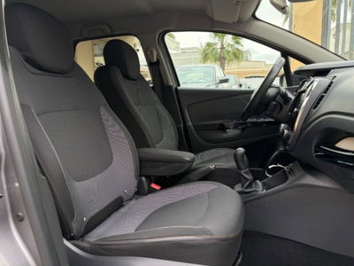 Renault Captur 1.5 dCi 8V 90 CV Start&Stop Energy R-Link (9)