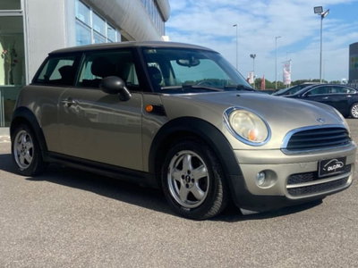 MINI Mini 1.6 16V One D (2)