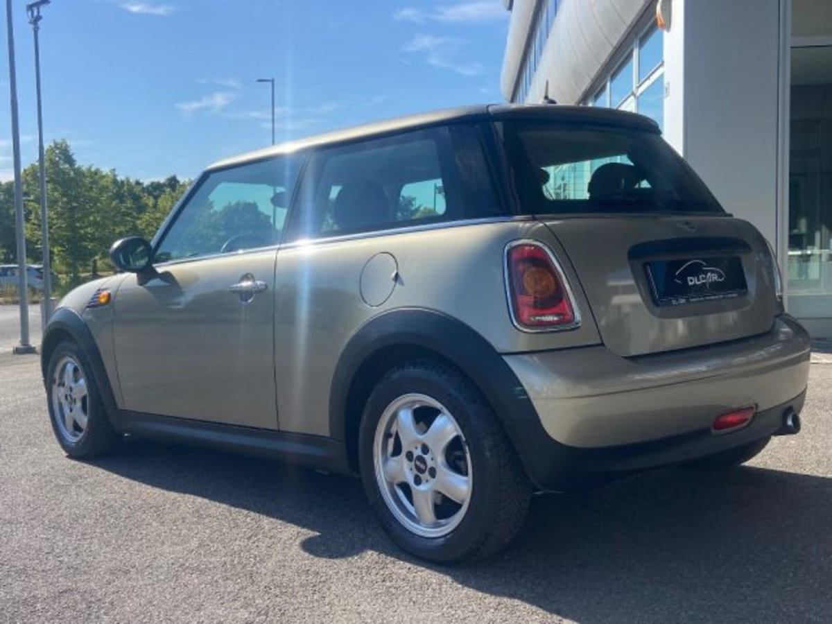 MINI Mini 1.6 16V One D (6)