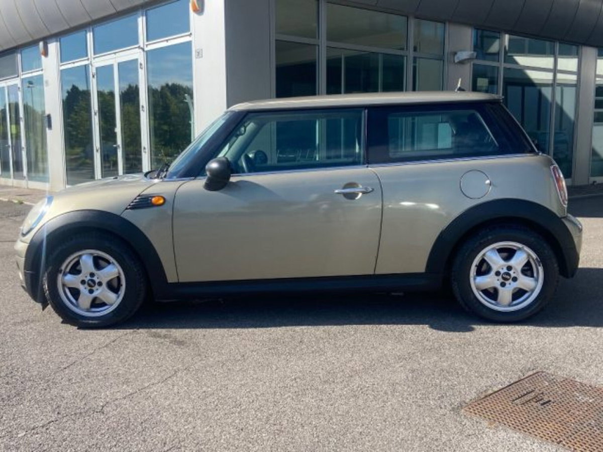 MINI Mini 1.6 16V One D (8)