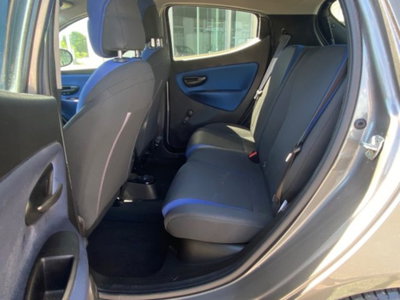 Lancia Ypsilon 1.2 69 CV 5 porte Silver (15)