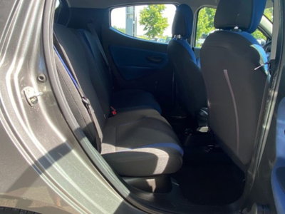 Lancia Ypsilon 1.2 69 CV 5 porte Silver (16)