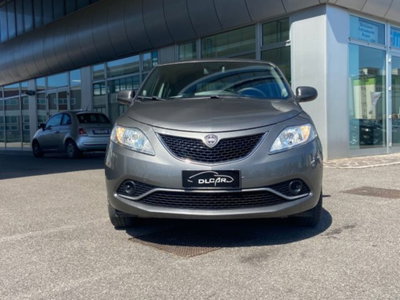 Lancia Ypsilon 1.2 69 CV 5 porte Silver (4)