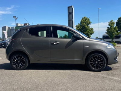 Lancia Ypsilon 1.2 69 CV 5 porte Silver (7)