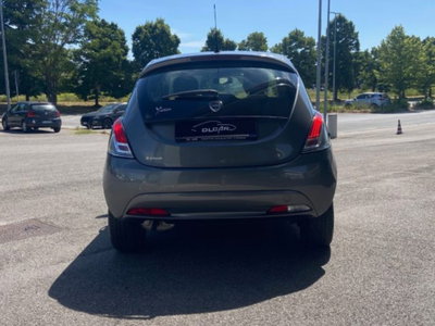 Lancia Ypsilon 1.2 69 CV 5 porte Silver (9)