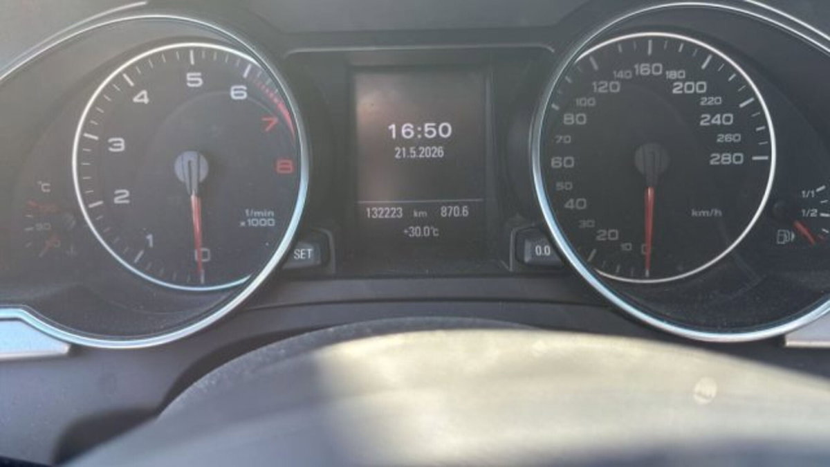Audi A5 Cabrio 2.0 TFSI 211 CV (5)