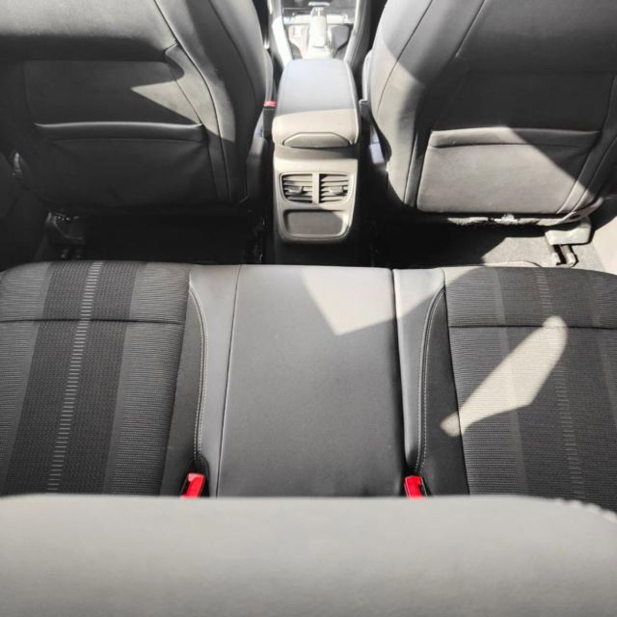 Opel Grandland 1.5 diesel Ecotec aut. GS Line (10)