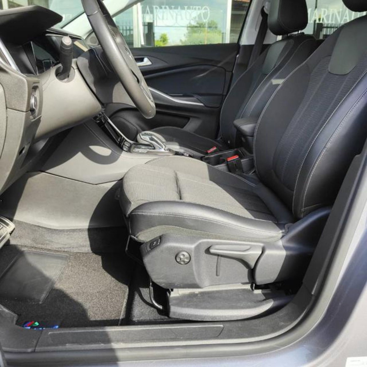 Opel Grandland 1.5 diesel Ecotec aut. GS Line (16)