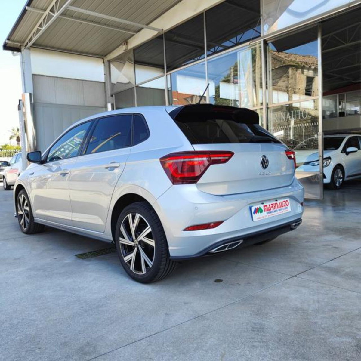 Volkswagen Polo 1.0 tsi R-Line 95cv (11)