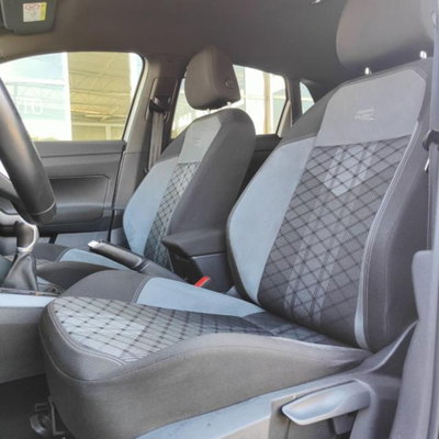 Volkswagen Polo 1.0 tsi R-Line 95cv (17)