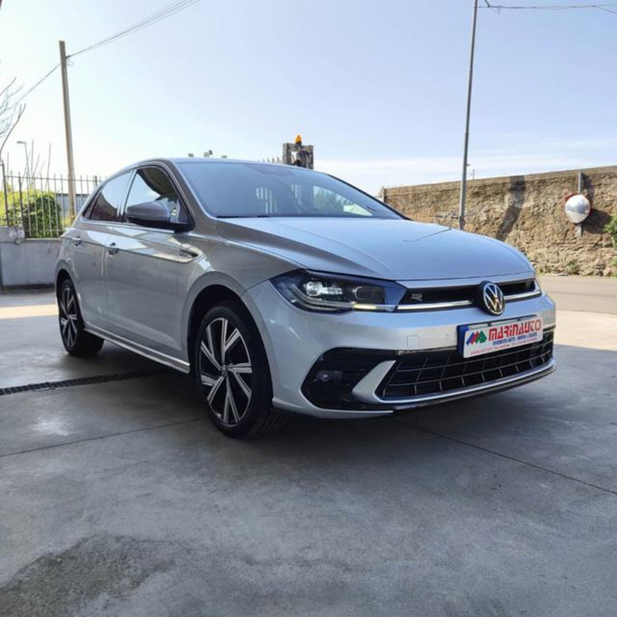 Volkswagen Polo 1.0 tsi R-Line 95cv (3)