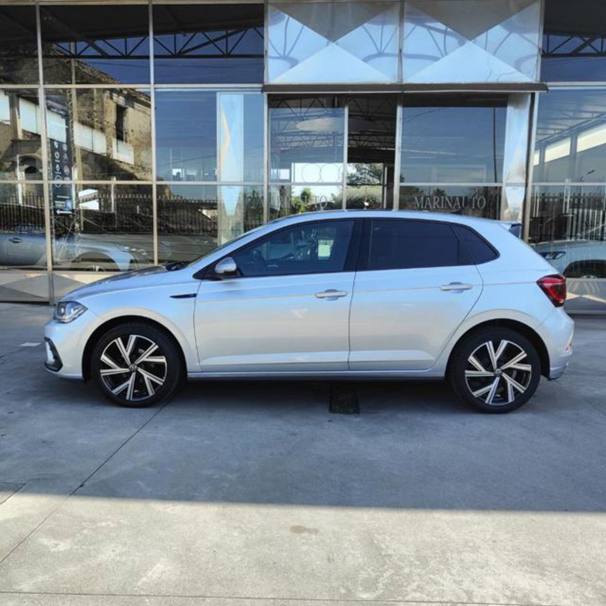 Volkswagen Polo 1.0 tsi R-Line 95cv (8)