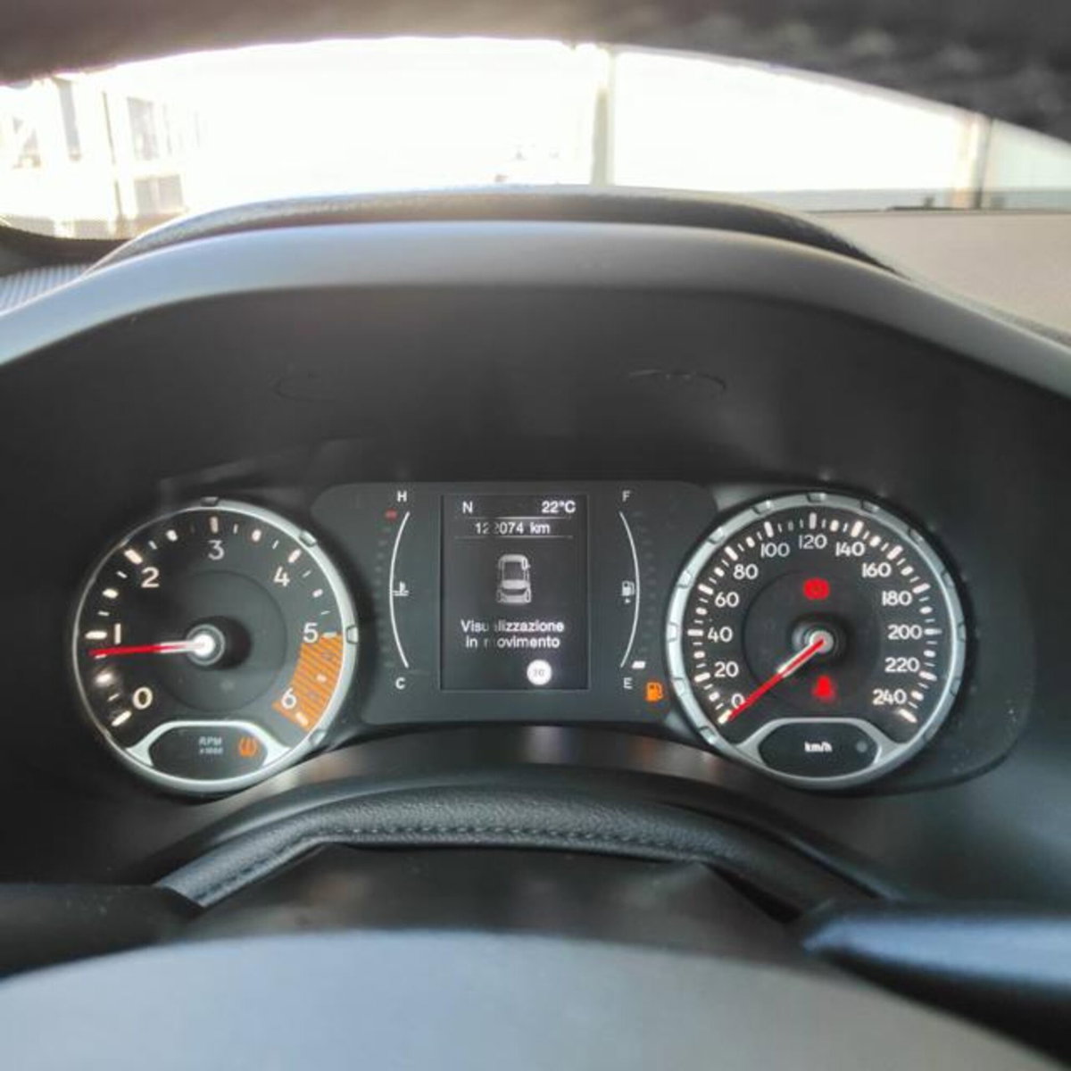 Jeep Renegade 1.6 Mjt 130 CV S (13)
