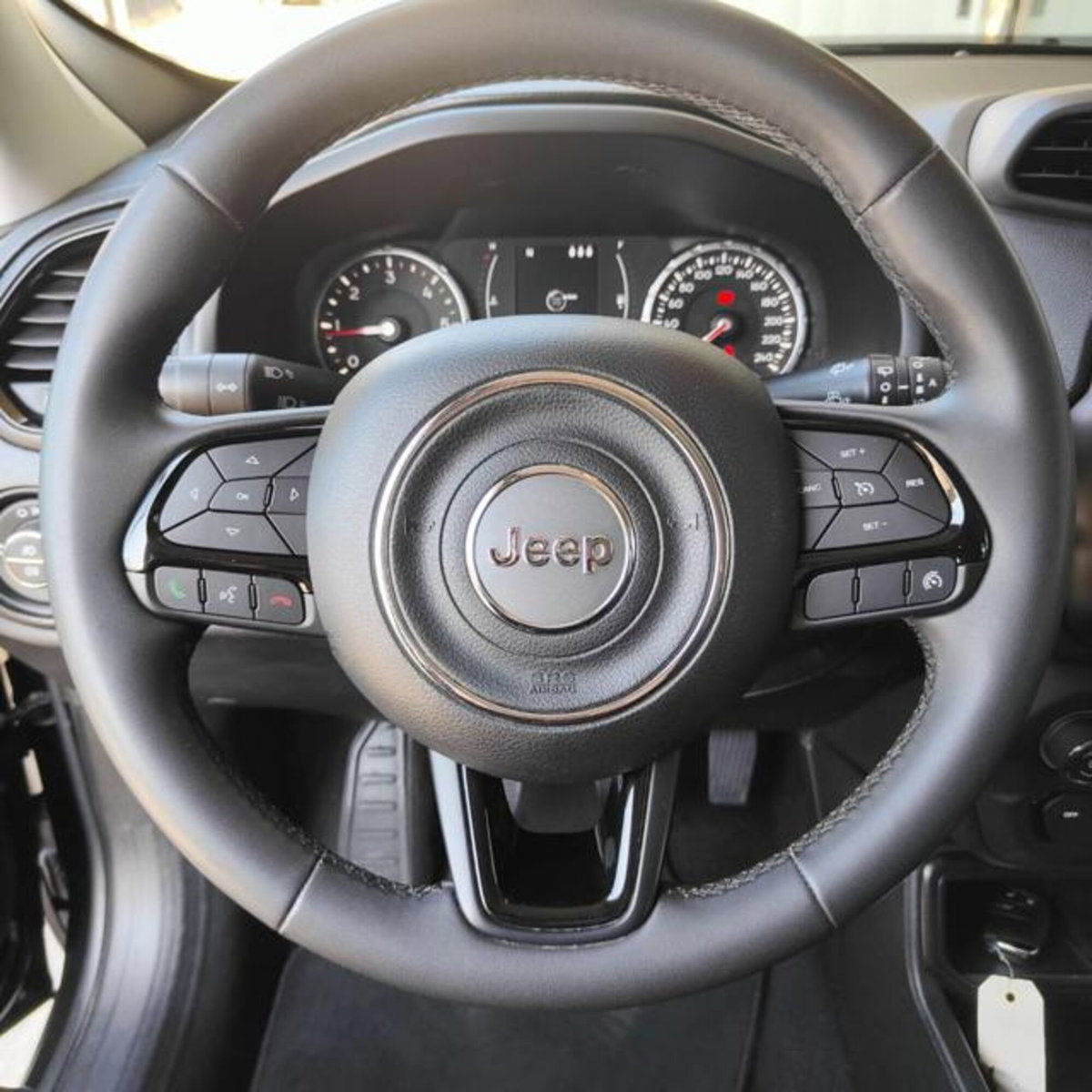 Jeep Renegade 1.6 Mjt 130 CV S (9)