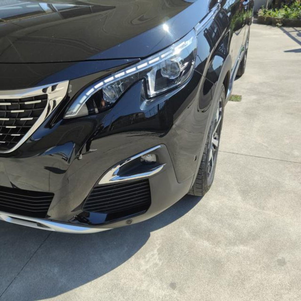 Peugeot 3008 BlueHDi 130 S&S EAT8 GT Line (5)