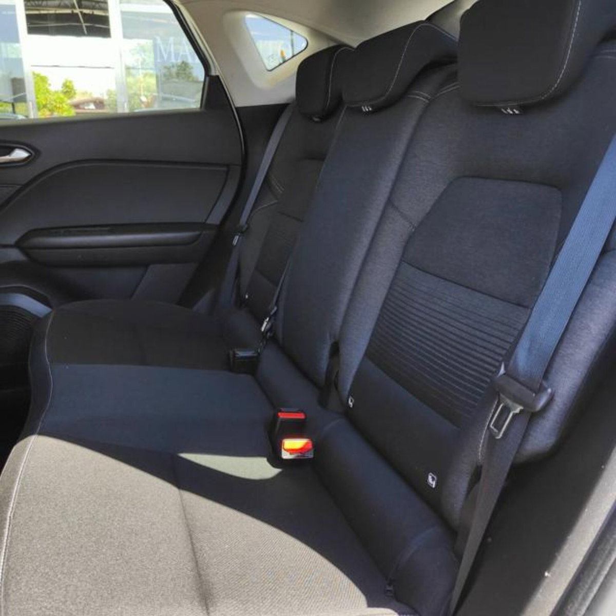 Renault Captur Blue dCi 115 CV EDC Business (10)