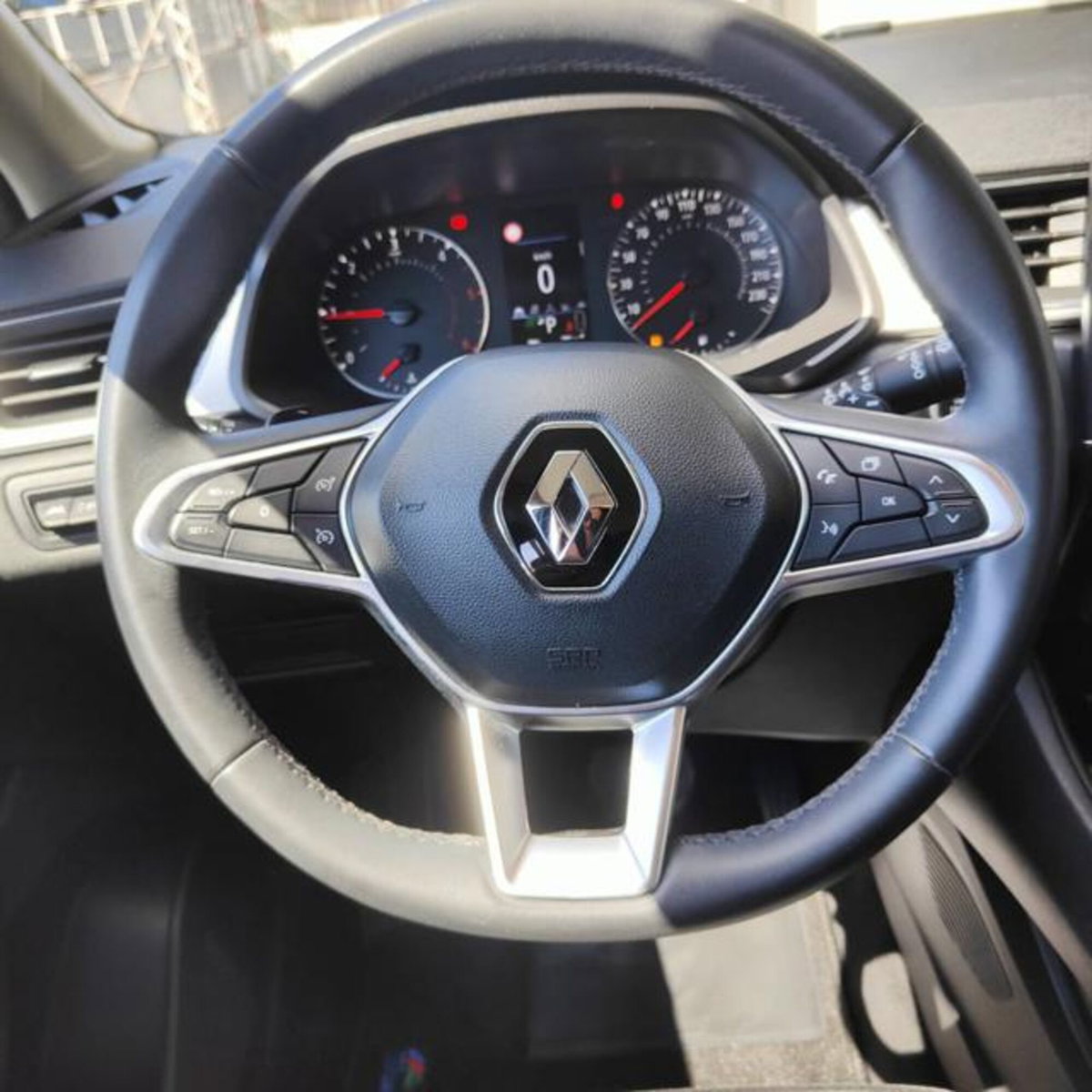 Renault Captur Blue dCi 115 CV EDC Business (16)