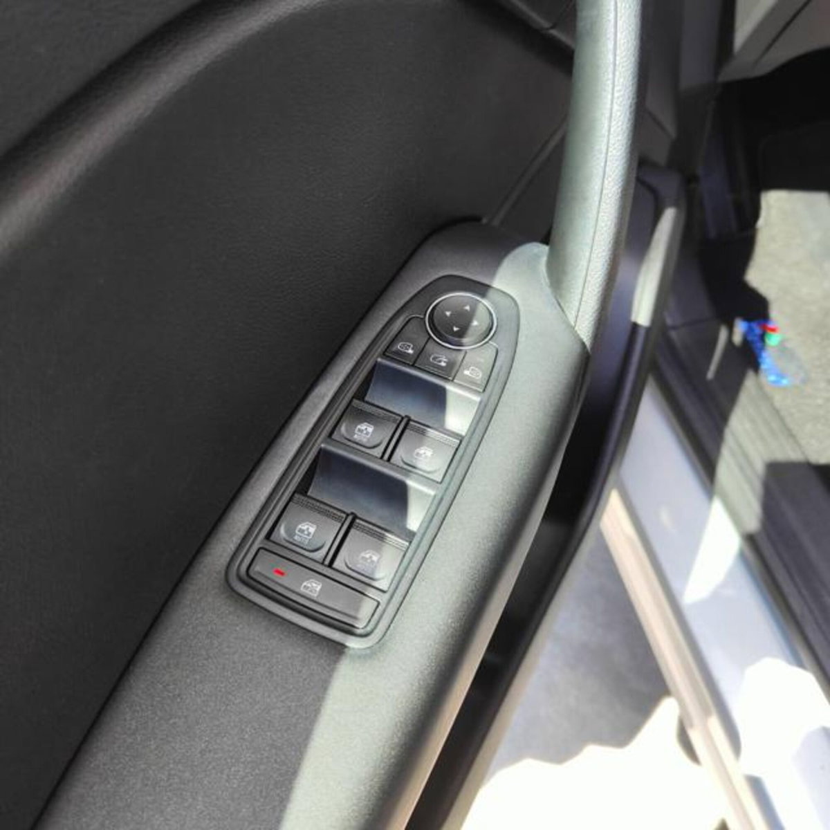 Renault Captur Blue dCi 115 CV EDC Business (19)