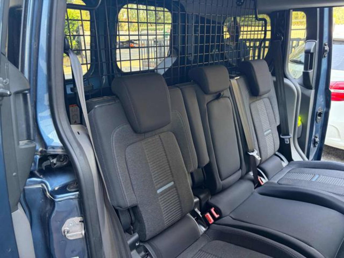 Ford Transit Connect Furgone 220 1.5 TDCi 120 CV PC aut. Furgone Active (10)