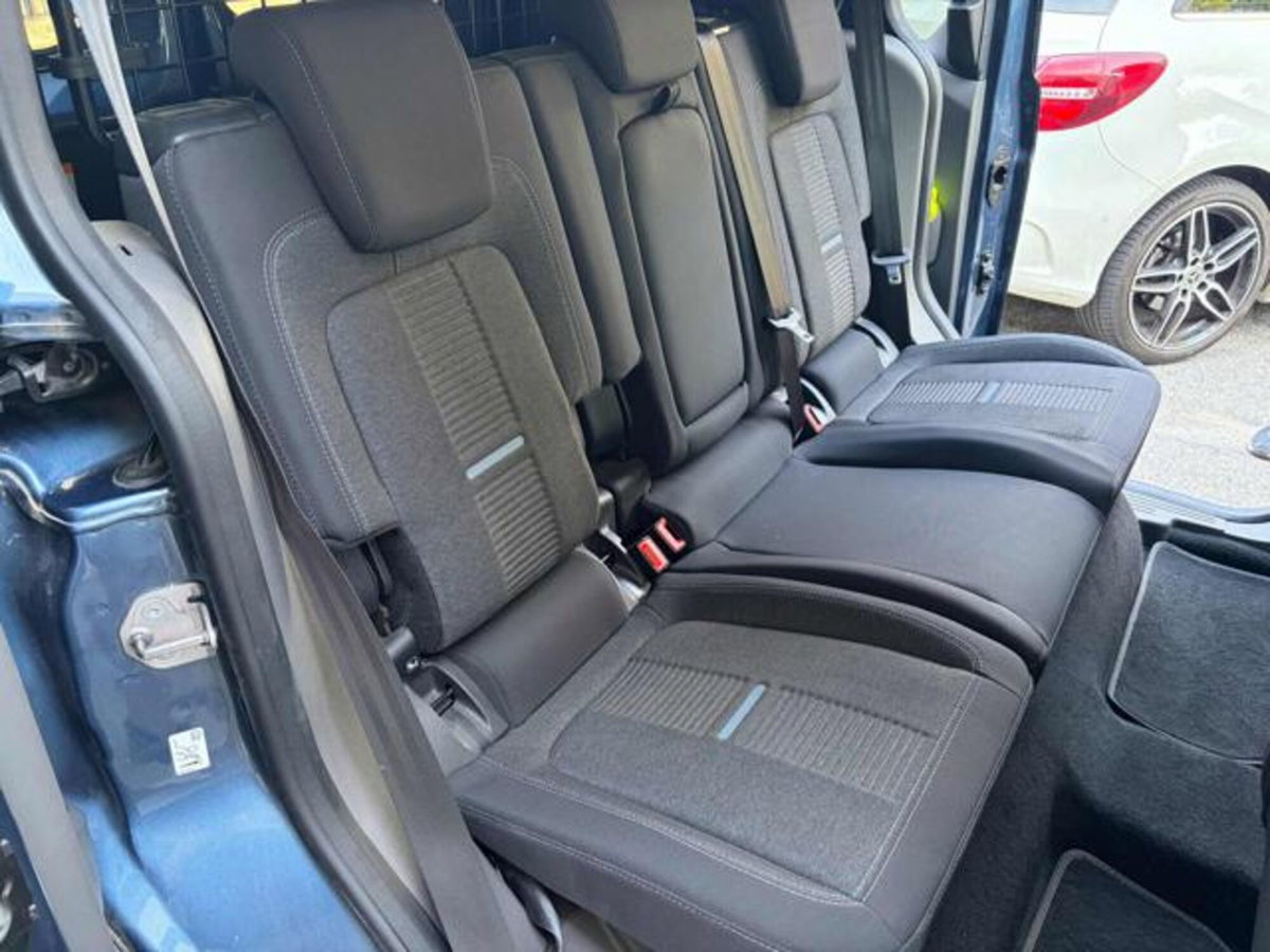 Ford Transit Connect Furgone 220 1.5 TDCi 120 CV PC aut. Furgone Active (12)