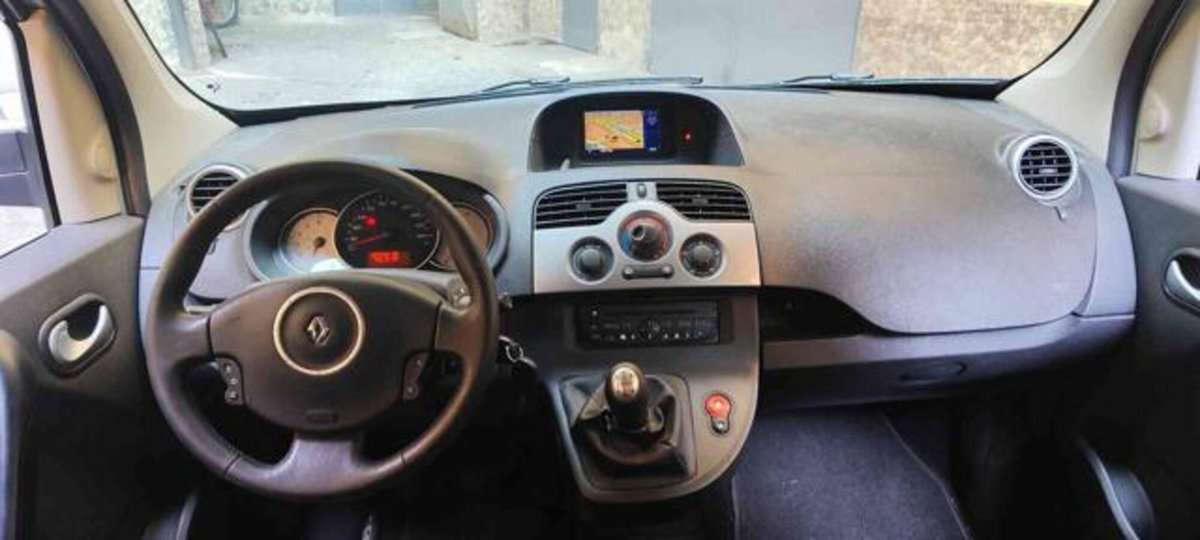 Renault Kangoo 1.5 dCi 90CV F.AP. 5 porte Attractive (10)