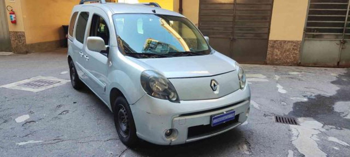 Renault Kangoo 1.5 dCi 90CV F.AP. 5 porte Attractive (3)