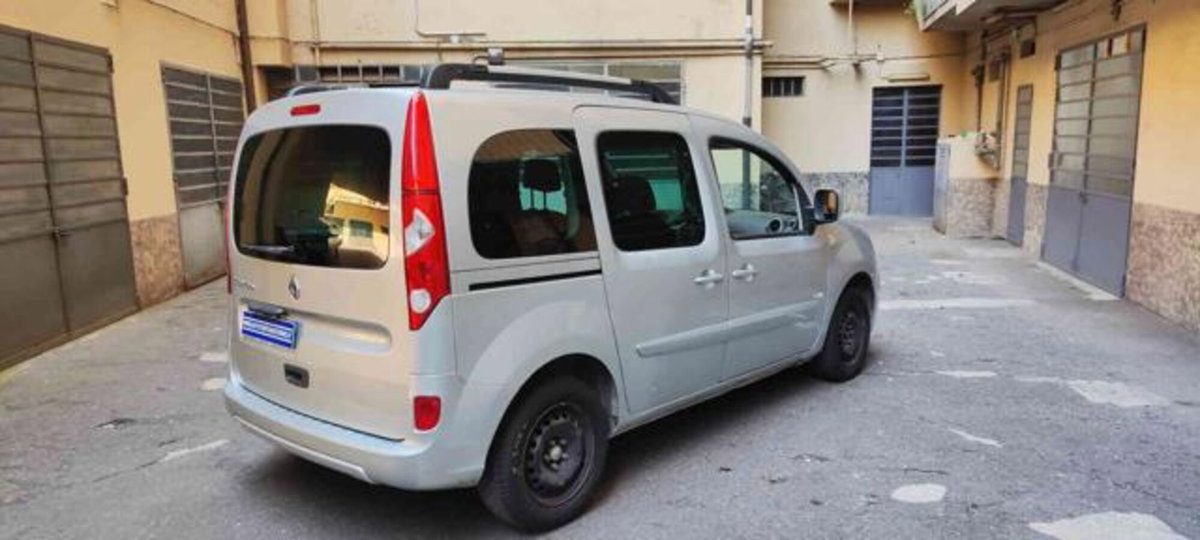 Renault Kangoo 1.5 dCi 90CV F.AP. 5 porte Attractive (6)