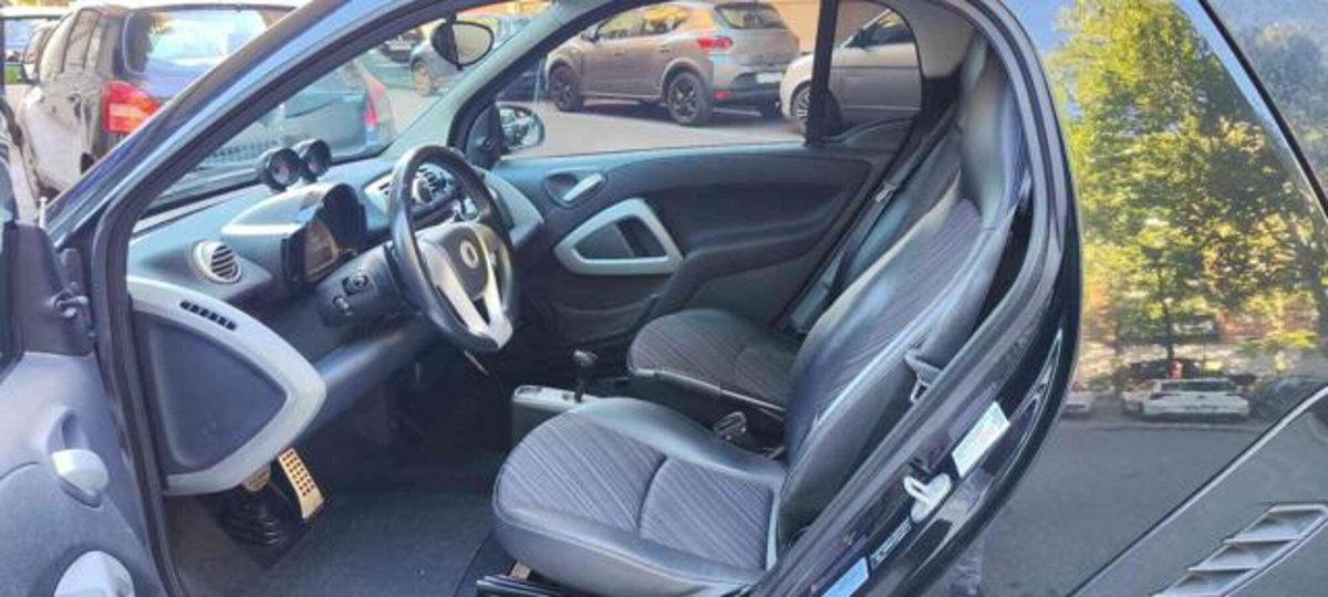 smart Fortwo 800 40 kW coupé pulse cdi (9)