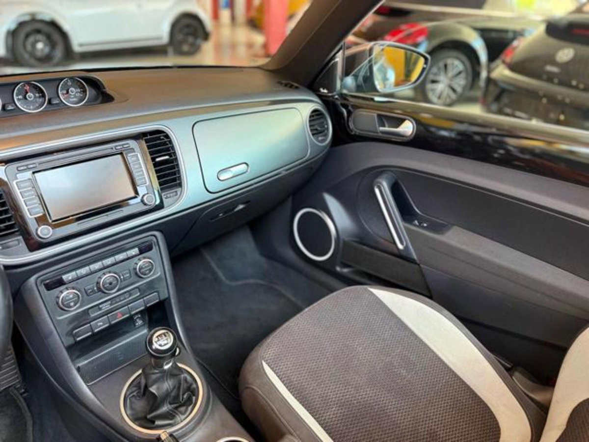 Volkswagen Maggiolino Cabrio 1.4 TSI Sport BlueMotion Technology (10)