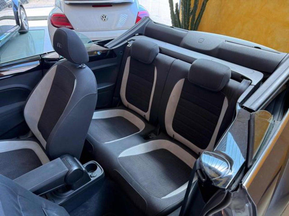 Volkswagen Maggiolino Cabrio 1.4 TSI Sport BlueMotion Technology (11)
