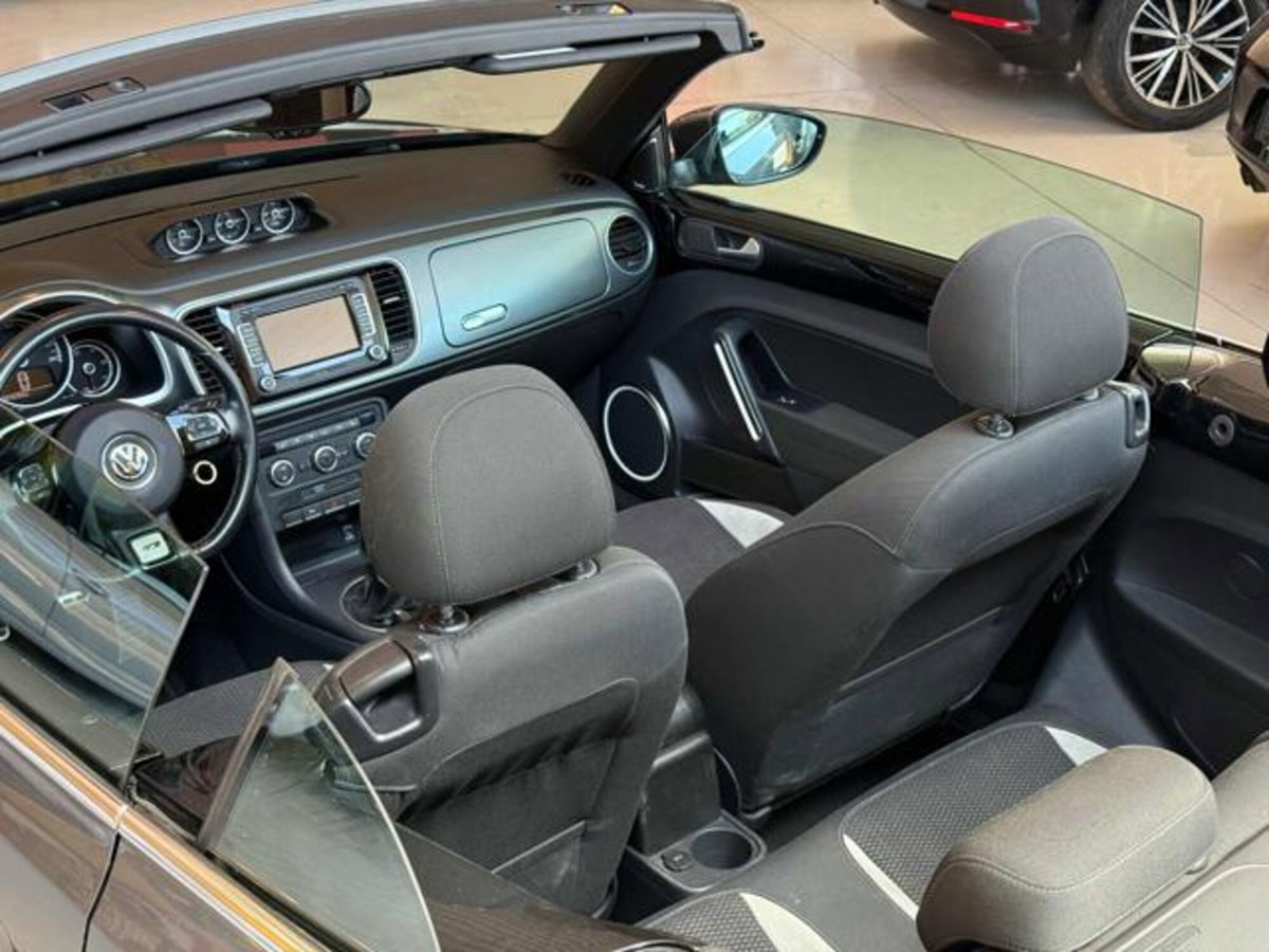 Volkswagen Maggiolino Cabrio 1.4 TSI Sport BlueMotion Technology (12)