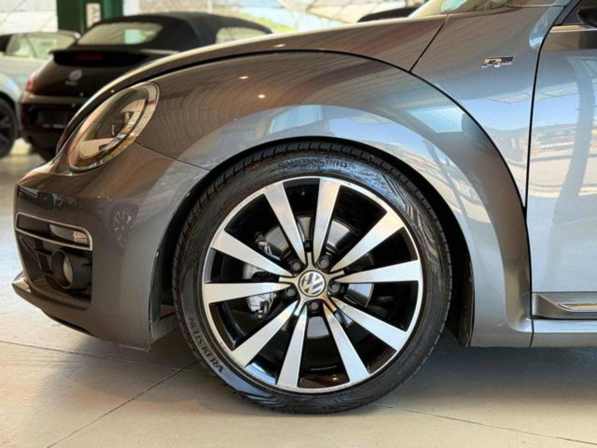 Volkswagen Maggiolino Cabrio 1.4 TSI Sport BlueMotion Technology (4)